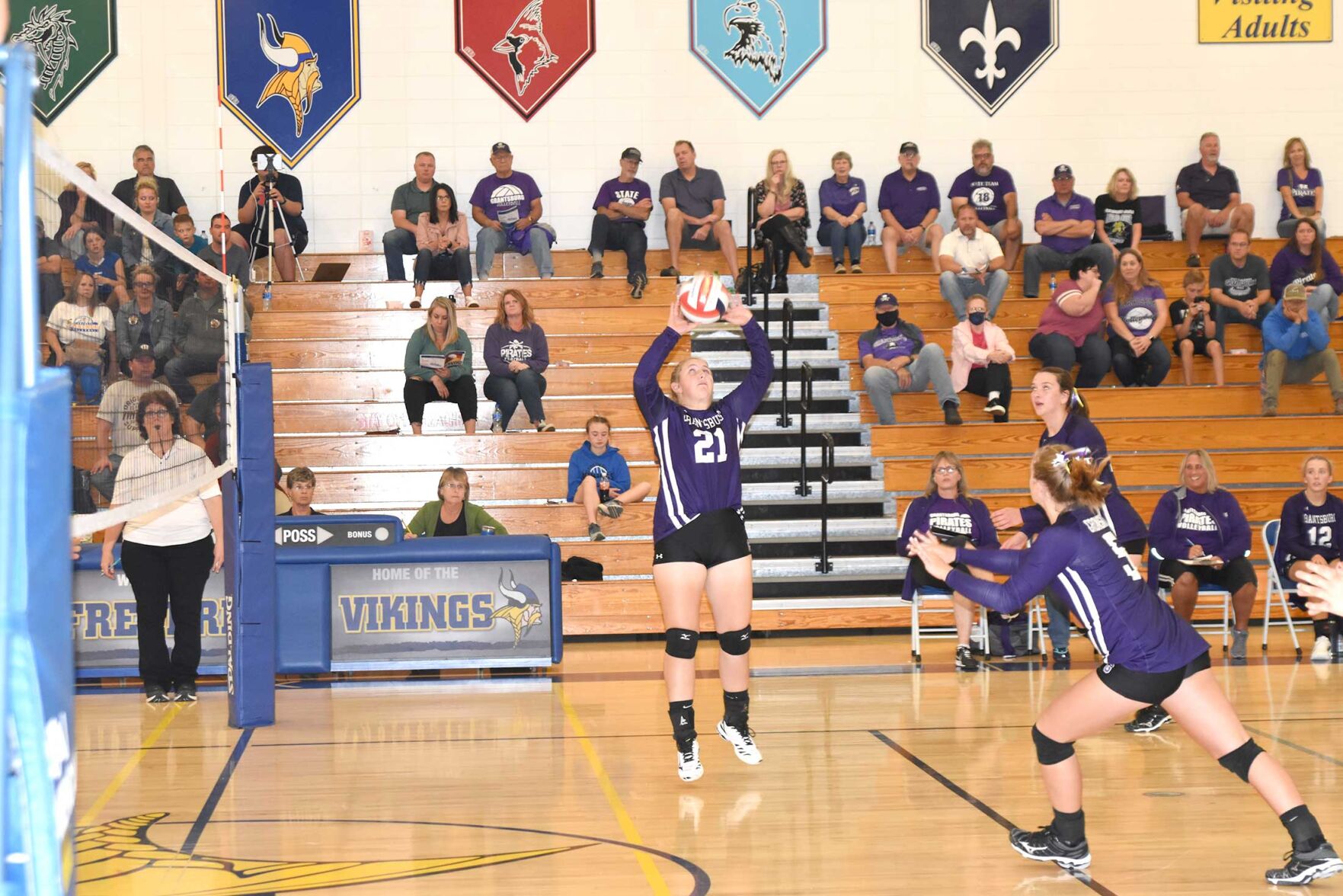 Pirates go for the sweep against the Vikings
